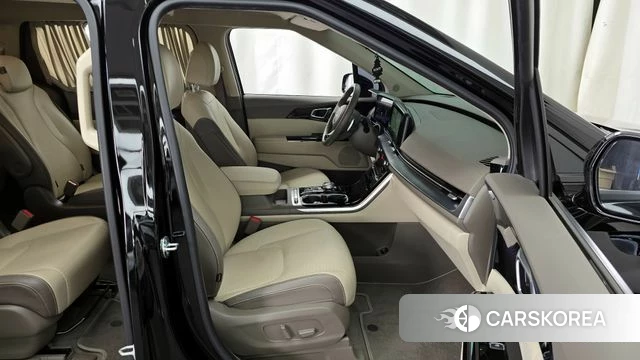 Kia Carnival 4th generation 2023 Черный из Кореи, фото 2