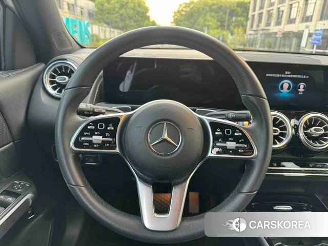 Mercedes-Benz GLB 2021 Белый из Китая, фото 2
