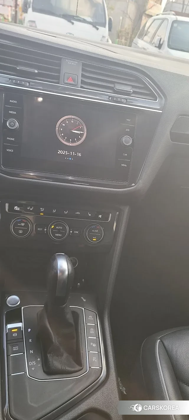 Volkswagen Tiguan Allspace 2020 Небесно-голубой из Кореи, фото 2