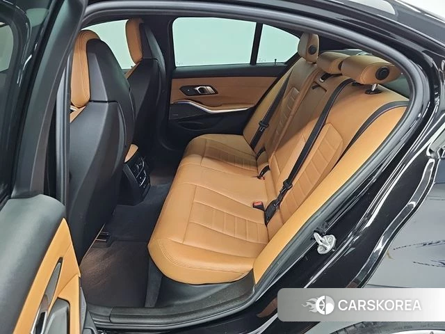 BMW 3 Series (G20) 2021 Черный из Кореи, фото 2