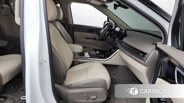 Kia Carnival 4th generation 2023 Белый из Кореи, фото 2