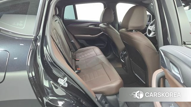 BMW X4 (G02) 2025 Черный из Кореи, фото 2