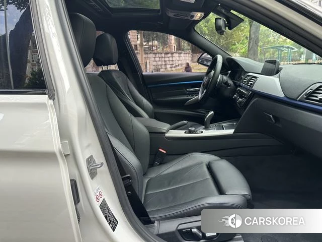 BMW 3 series 2018 Белый из Китая, фото 2