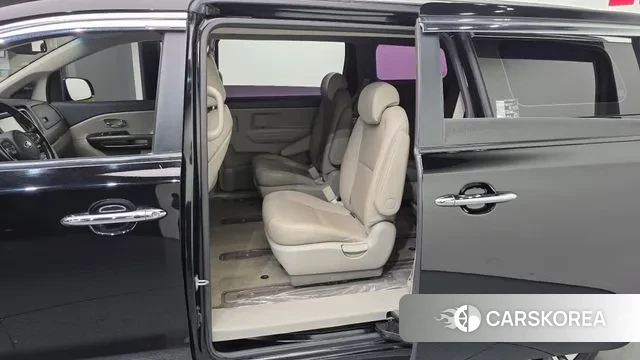 Kia The New Carnival 2018 Черный из Кореи, фото 2