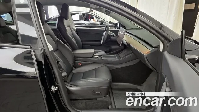 Tesla Model Y 2022 Черный из Кореи, фото 2