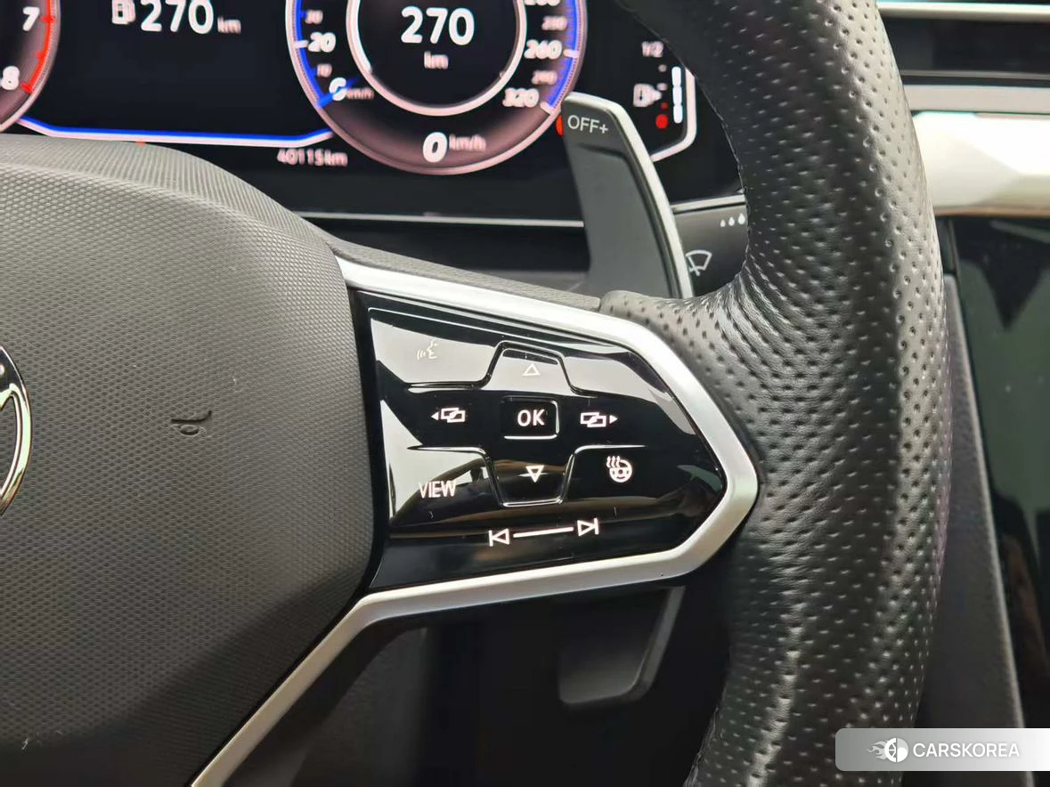 Volkswagen CC 2022 Серебристо-серый из Китая, фото 2