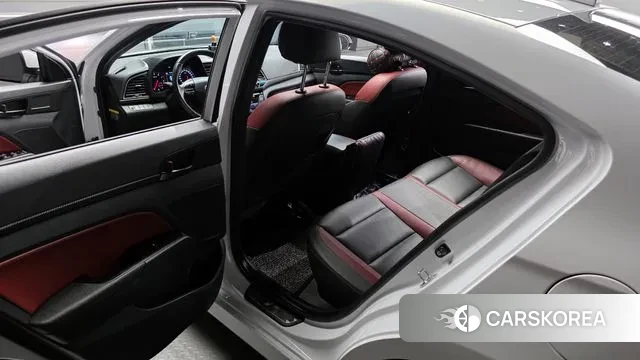 Hyundai Avante AD 2018 Белый из Кореи, фото 2