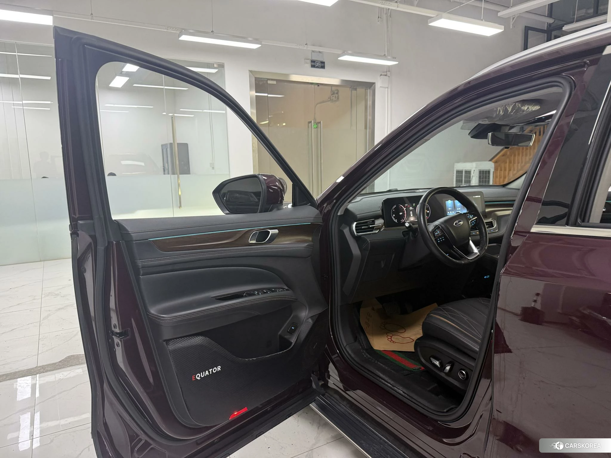 Ford Lingyu 2021 Красный из Китая, фото 2