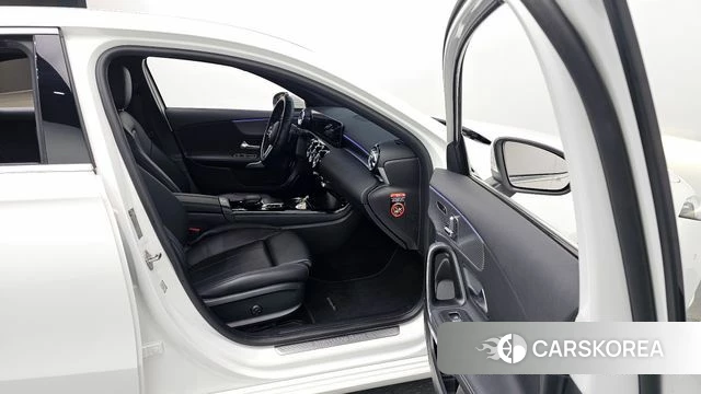 Mercedes-Benz A-Class W177 2022 Белый из Кореи, фото 2