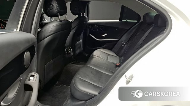 Mercedes-Benz C-Class W205 2020 Белый из Кореи, фото 2