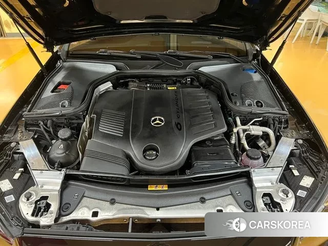 Mercedes-Benz E-Class W213 2023 Черный из Кореи, фото 2