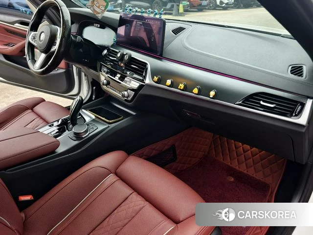BMW 5 series PHEV 2020 Белый из Китая, фото 2
