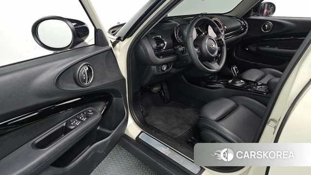 Mini Cooper Clubman 2021 Жемчужный цвет из Кореи, фото 2