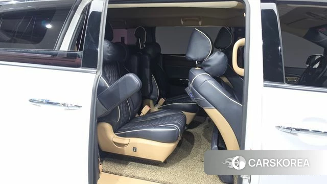 Kia The New Carnival 2019 Белый из Кореи, фото 2