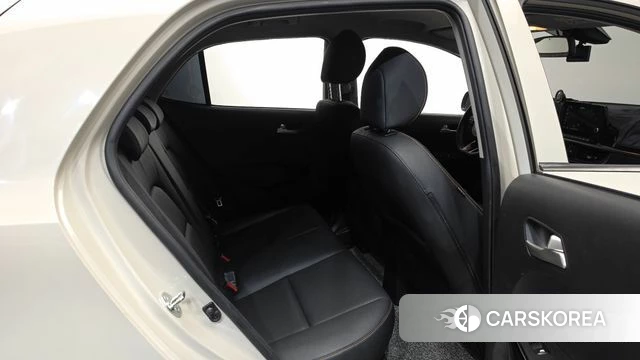Kia Morning Urban (JA) 2023 Жемчужный цвет из Кореи, фото 2