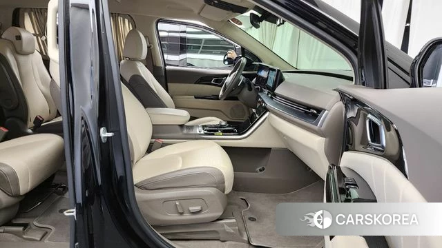Kia Carnival 4th generation 2021 Черный из Кореи, фото 2