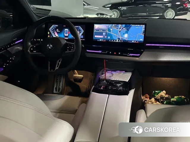 BMW 5 Series (G60) 2024 Серый из Кореи, фото 2