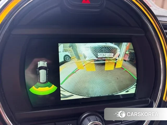 Mini Cooper Clubman 2019 Темно-зеленый из Кореи, фото 2