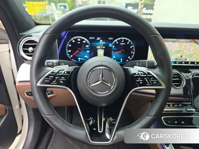 Mercedes-Benz E-Class W213 2020 Белый из Кореи, фото 2