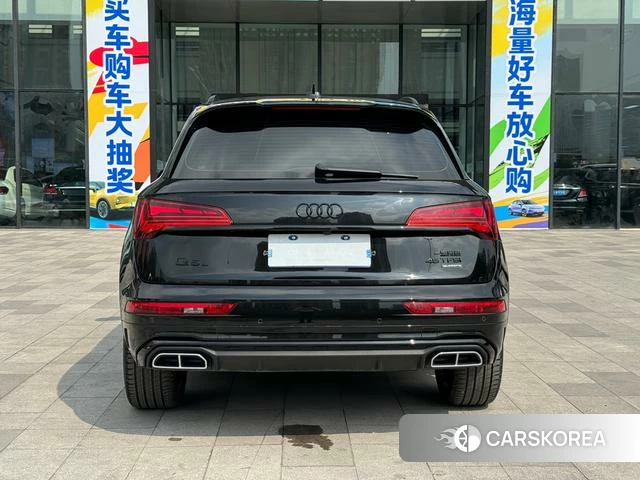 Audi Q5L 2022 Черный из Китая, фото 2