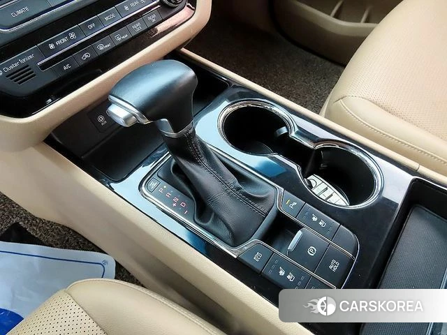 Kia The New Carnival 2018 Белый из Кореи, фото 2