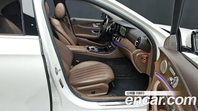 Mercedes-Benz E-Class W213 2018 Белый из Кореи, фото 2