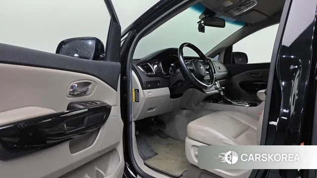 Kia The New Carnival 2018 Черный из Кореи, фото 2