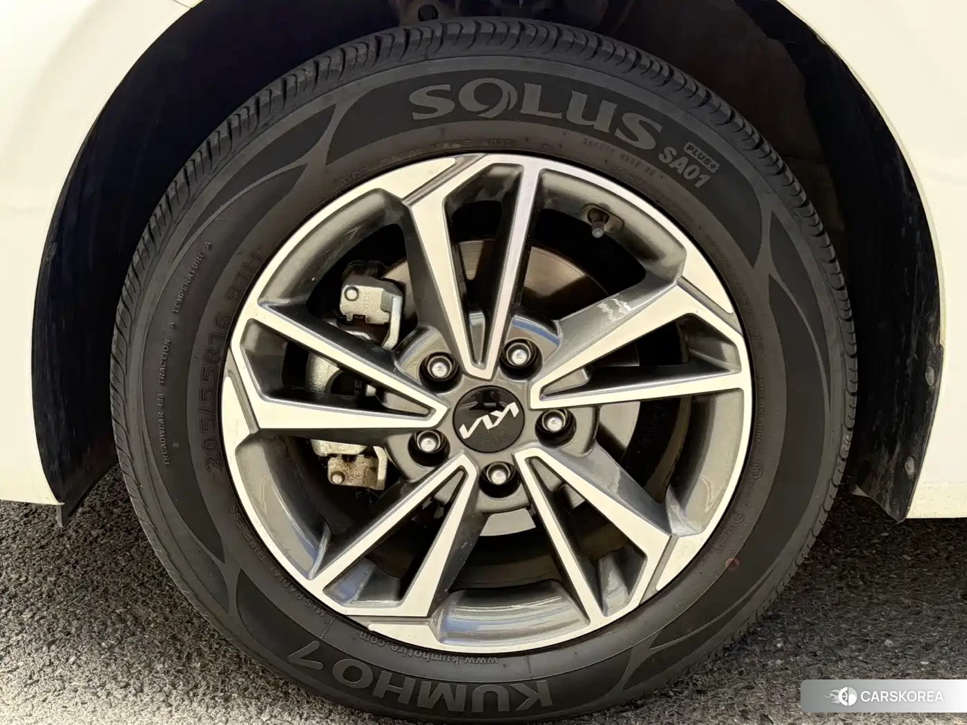 Kia K3 2023 Белый из Китая, фото 2
