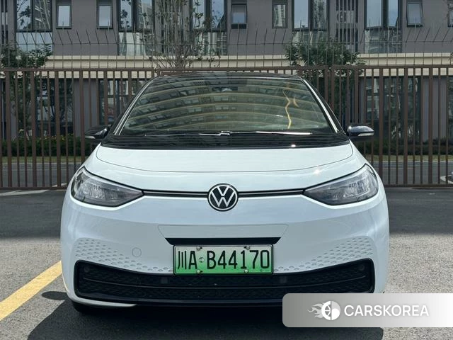 Volkswagen ID.3 2023 Белый из Китая, фото 2