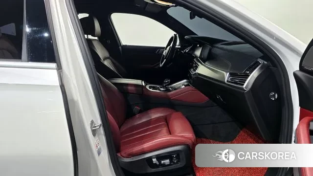 BMW X6 (G06) 2021 Белый из Кореи, фото 2