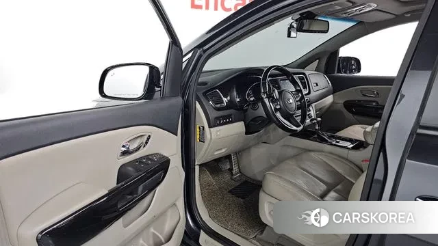 Kia The New Carnival 2018 Серый из Кореи, фото 2