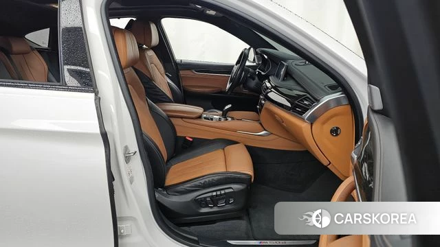 BMW X6 (F16) 2018 Белый из Кореи, фото 2