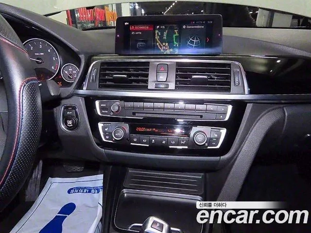 BMW 3 Series (F30) 2018 Белый из Кореи, фото 2