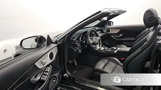 Mercedes-Benz C-Class W205 2018 Черный из Кореи, фото 2