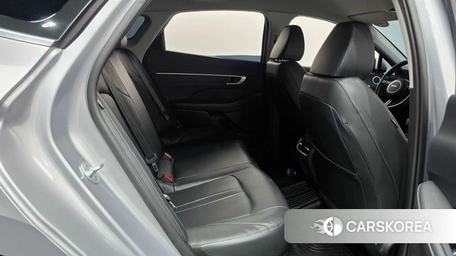 Hyundai Sonata D Edge (DN8) 2025 Серебряный из Кореи, фото 2