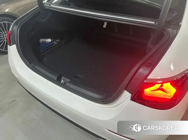 Mercedes-Benz E-Class W214 2024 Белый из Кореи, фото 2