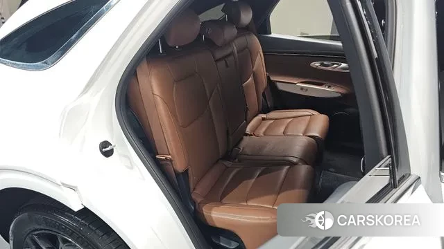 Genesis GV70 2023 Белый из Кореи, фото 2