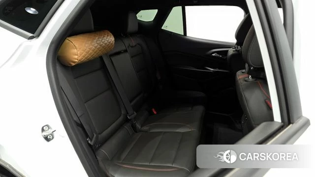 Chevrolet (GM Daewoo) Trax Crossover 2024 Белый из Кореи, фото 2