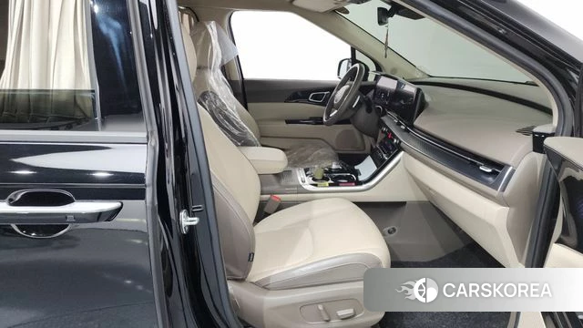 Kia Carnival 4th generation 2023 Черный из Кореи, фото 2