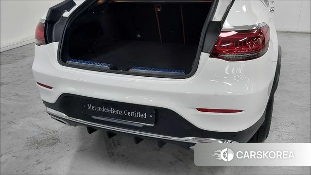 Mercedes-Benz GLC-Class X253 2023 Белый из Кореи, фото 2