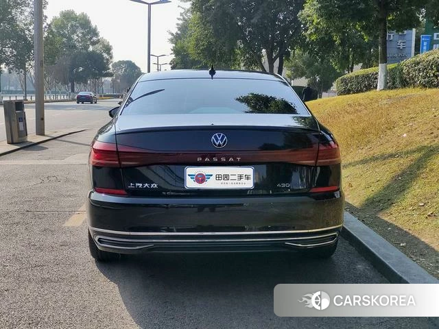 Volkswagen Passat PHEV 2024 Черный из Китая, фото 2