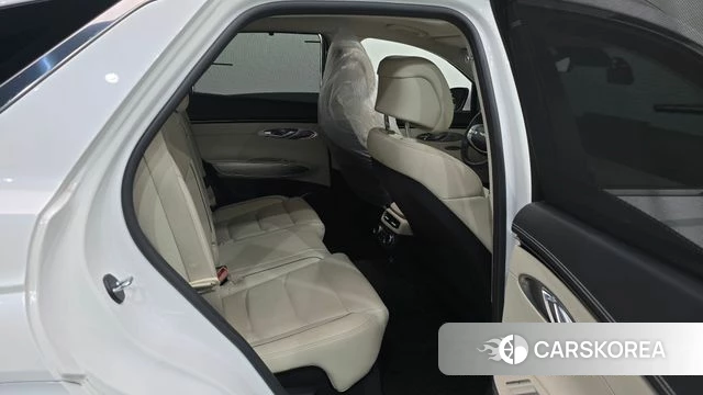Genesis GV70 2021 Белый из Кореи, фото 2