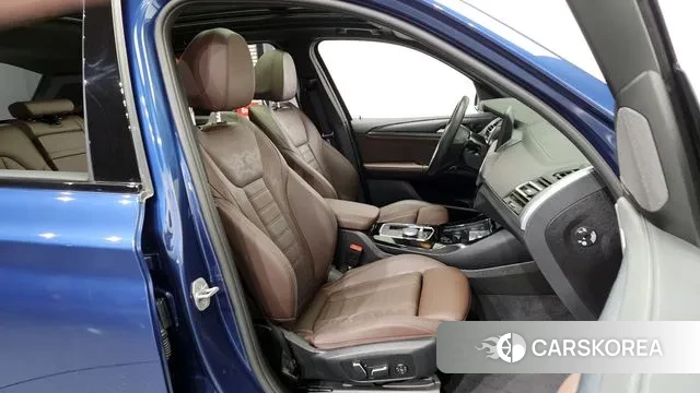 BMW iX3 2024 Синий из Кореи, фото 2