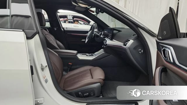 BMW 4 Series (G22) 2024 Белый из Кореи, фото 2