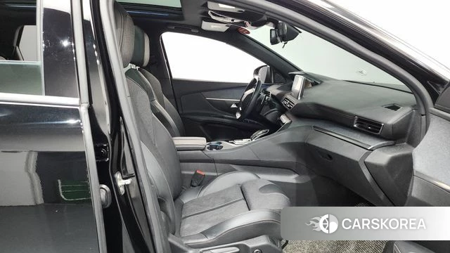 Peugeot 5008 second generation 2020 Черный из Кореи, фото 2