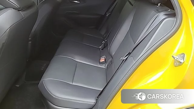 Toyota Prius 5th Generation 2024 Желтый из Кореи, фото 2