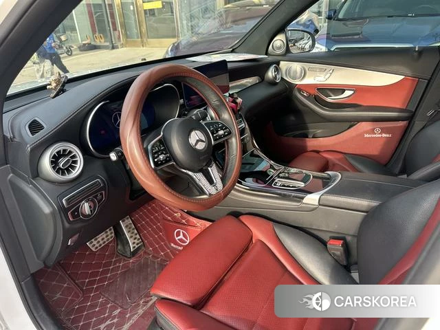 Mercedes-Benz GLC 2021 Белый из Китая, фото 2