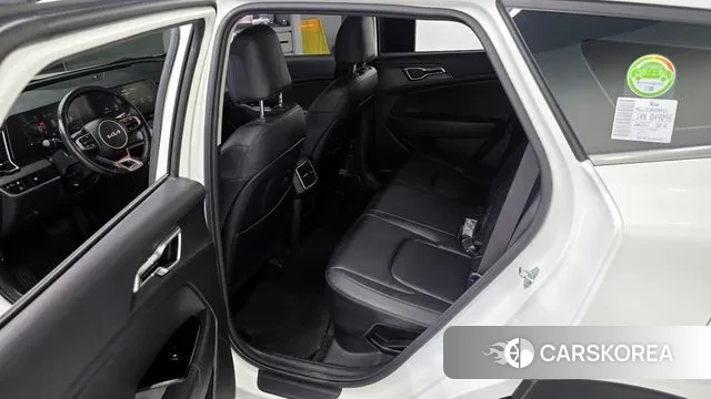 Kia Sportage 5th Generation Hybrid 2022 Белый из Кореи, фото 2