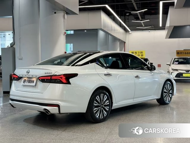 Nissan Teana 2023 Белый из Китая, фото 2