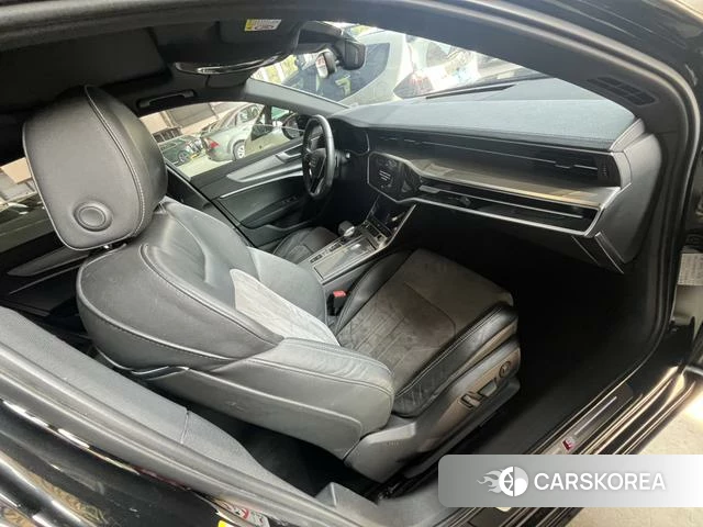 Audi A6L 2022 Черный из Китая, фото 2